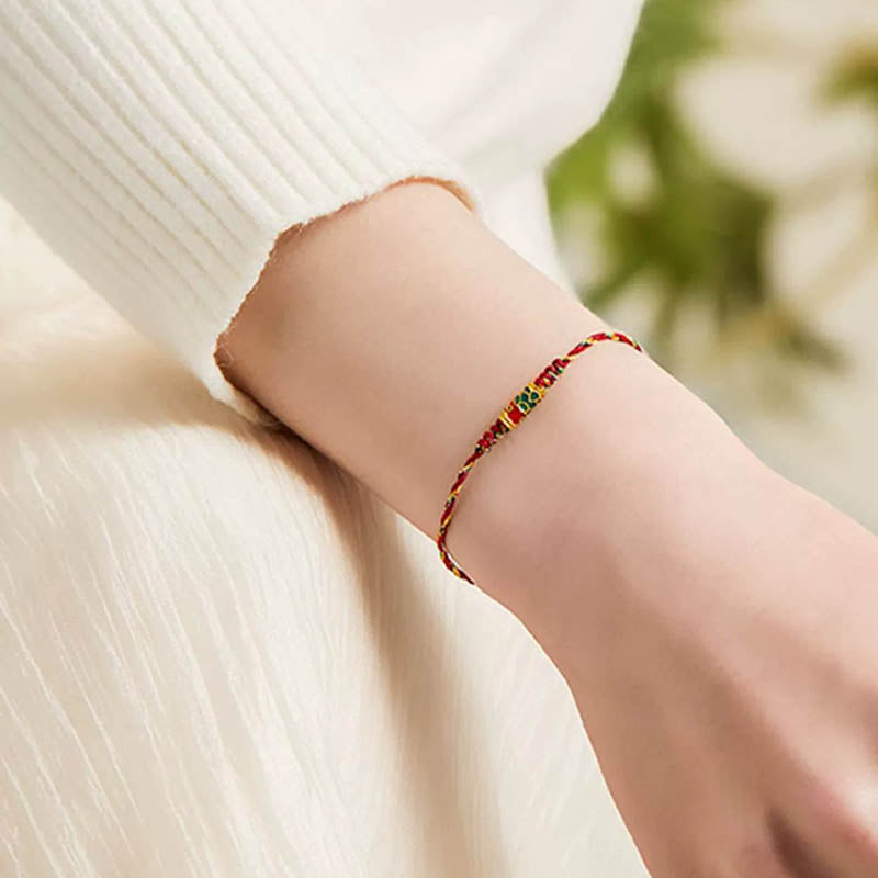 Rotes Armband Koi Fisch Wohlstand Energie elastisch am Handgelenk getragen