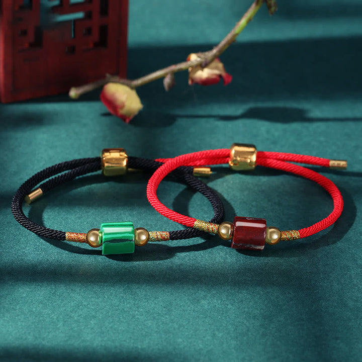 Mala Grüner Aventurin Malachit Armband mit goldenen Perlen elastisch.