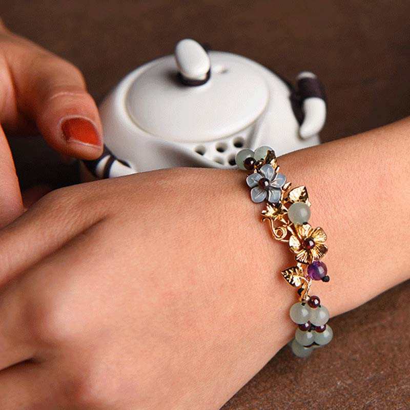 Armband Grüner Aventurin Granat & Blüten Anhänger - Glück