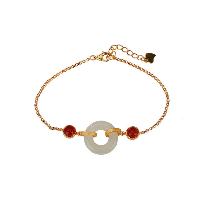 Elegantes Armband mit weißem Jade-Anhänger und roten Achat-Perlen rosegold