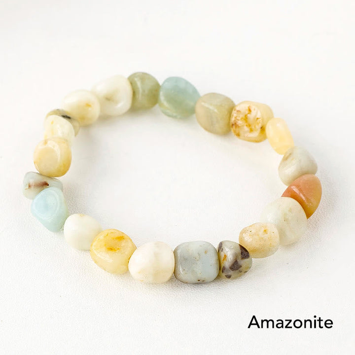 Amazonit Kristall Armband mit bunten Natursteinen elastisch getragen