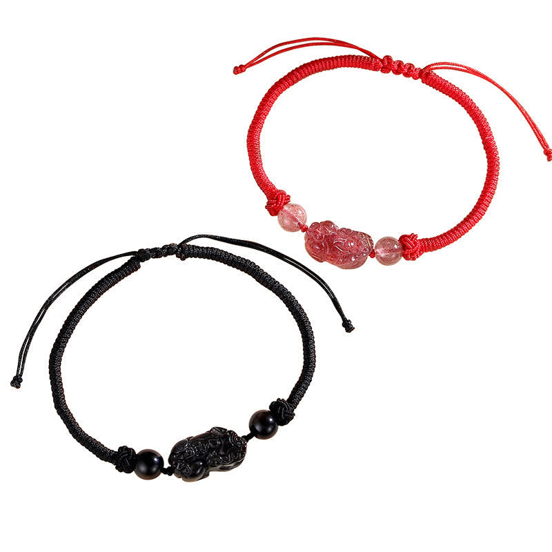 Zwei elastische Armbänder mit Obsidian Pixiu und Erdbeerquarz Steinen.