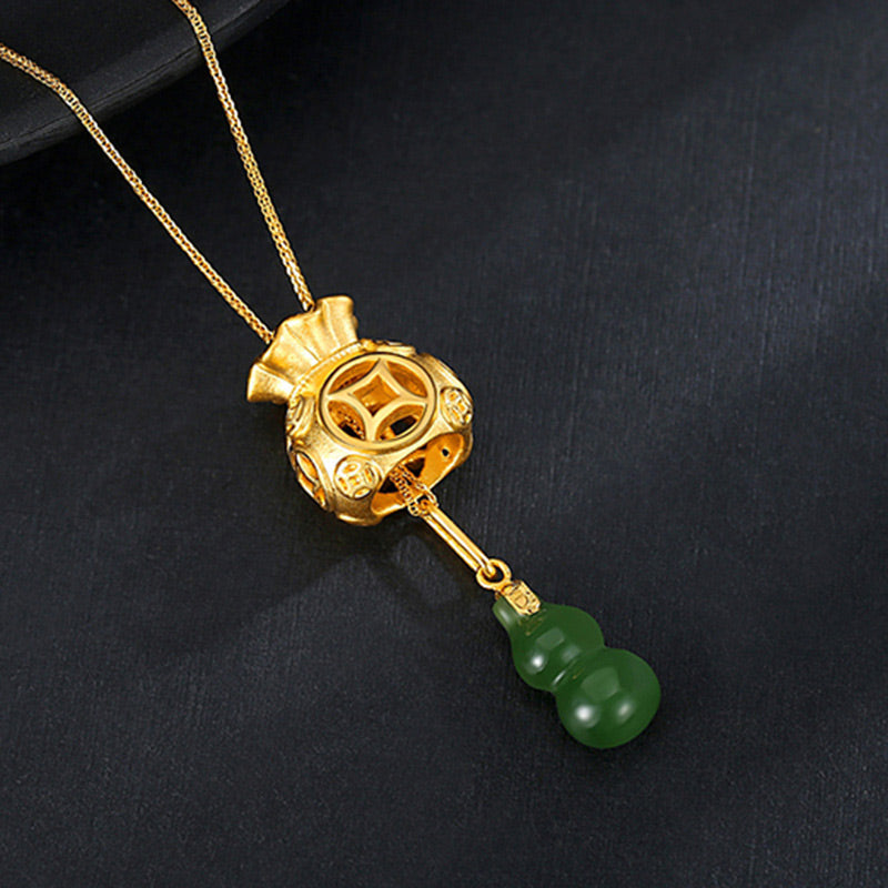 Goldene Jade Glücksbeutel Kette mit grünem Anhänger elegante Halskette