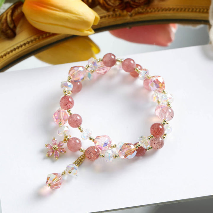 Armband Erdbeerquarz – Heilung mit rosa Kristallperlen und Charm