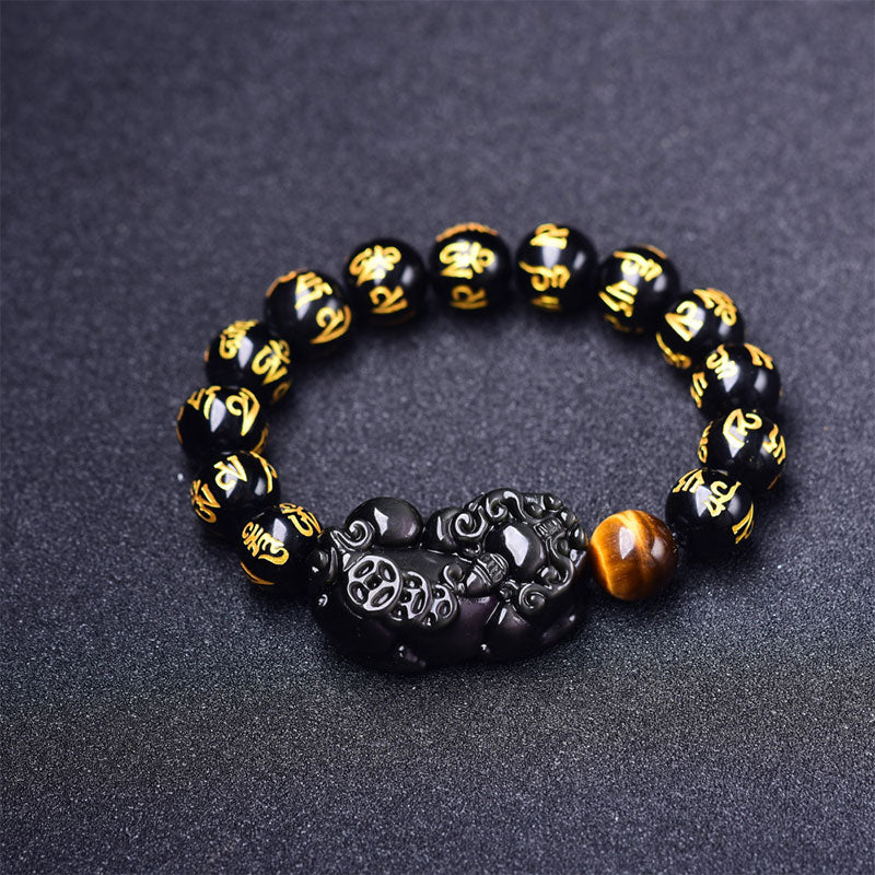 Obsidian Pixiu Armband mit goldenen Perlen und Tigerauge Stein.