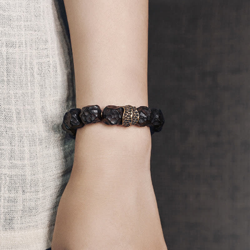 Armband Kupfer Ebenholz Paar Frieden Balance am Handgelenk getragen