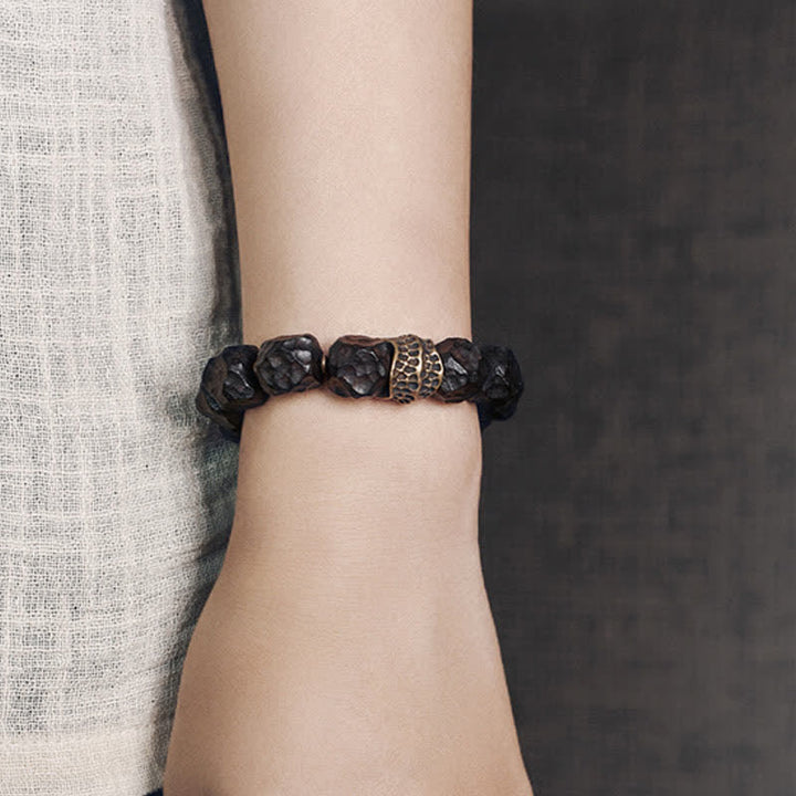 Armband Kupfer Ebenholz Paar Frieden Balance am Handgelenk getragen