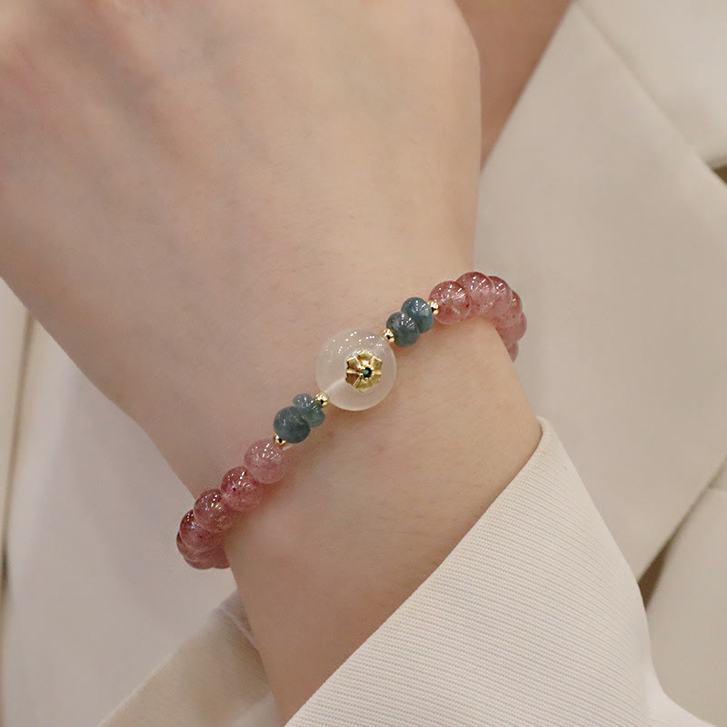 Armband Erdbeerquarz Jade Heilung Naturstein elastisch am Handgelenk getragen