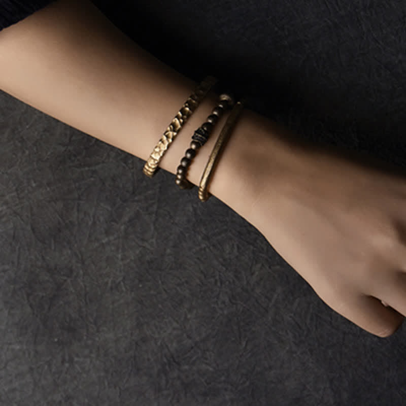Armband Kupfer – Balance & Balance drei Perlenarmbänder am Handgelenk
