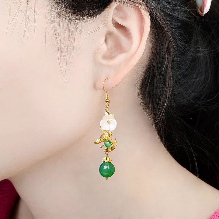 Ohrringe Grüner Achat Blume und Vogel getragen Boho Schmuck spirituell