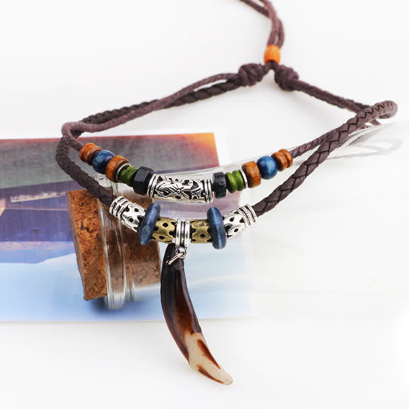 Kette Wolfszahn Perlen Wohlstand Lederband Boho