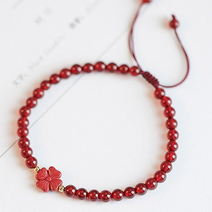Armband Roter Achat Kleeblatt – Liebe mit elastischem roten Naturstein