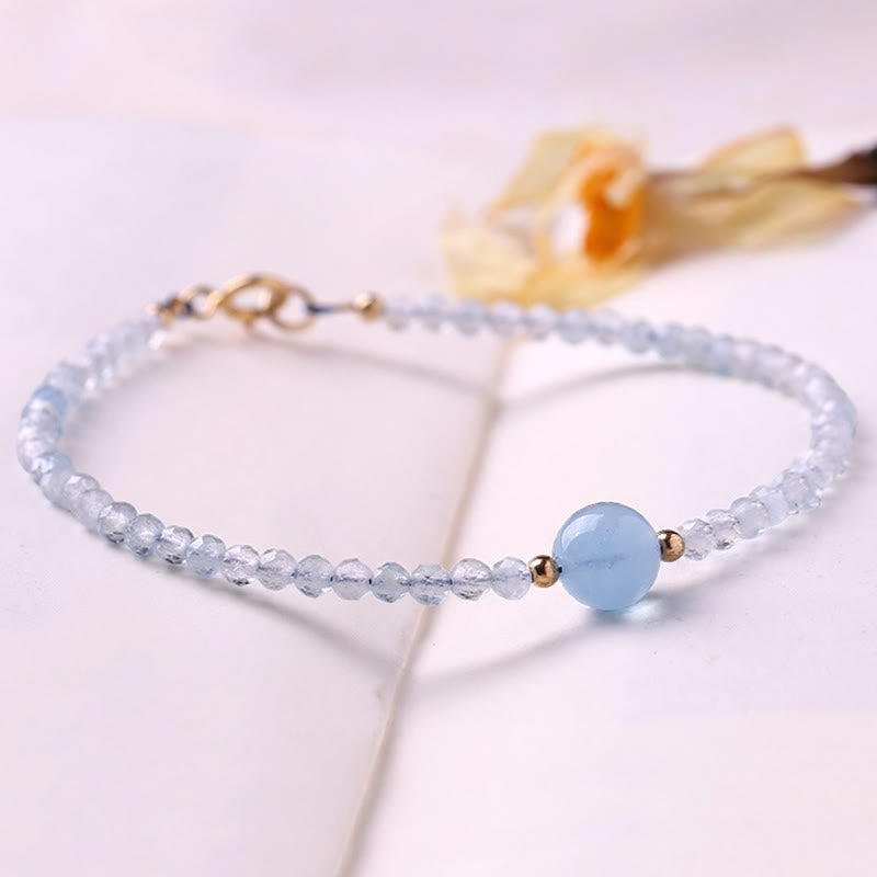 Armband Aquamarin Frieden Energie zarte Perlen Goldverschluss Handgelenk Schmuck