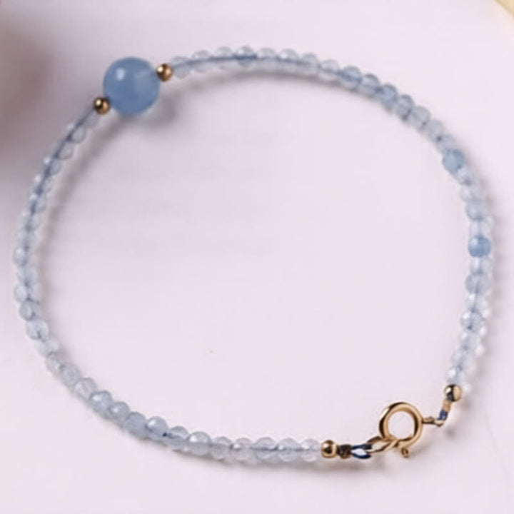 Armband Aquamarin Frieden Energie zarte blaue Perlen Goldverschluss Handgelenk Schmuck