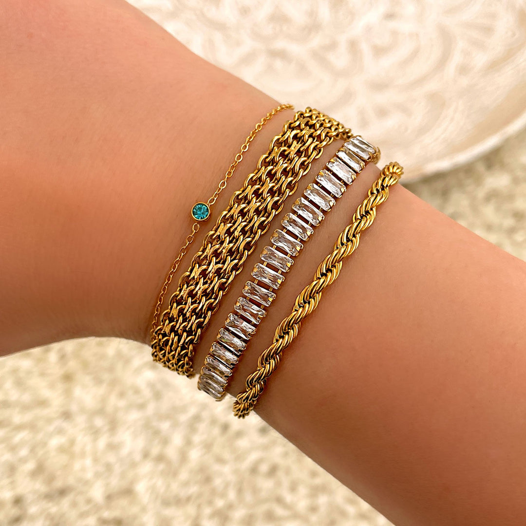 Armband mit Geburtsstein Getragen