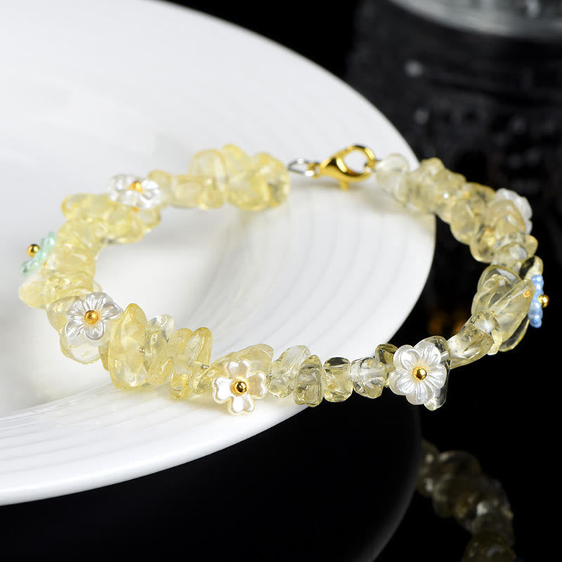 Armband Erdbeerquarz Aquamarin mit Blütenperlen zartes Edelstein Schmuck Handgelenk