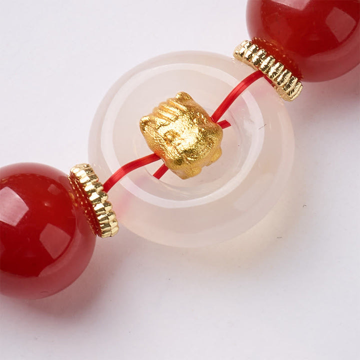 Armband Roter Achat Chalcedon Friedensschnalle Selbstvertrauen goldene Pixiu Detailaufnahme