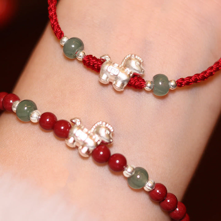 Armband Zinnober Jade Silber Pferd Anhänger Handgelenk getragen Schutz Glück