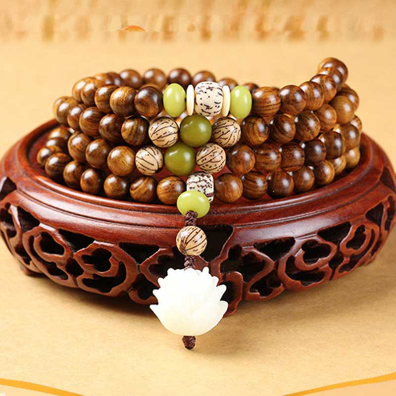 Armband Rosenholz Lotus Schutz Ruhe Mala Holzperlen Bodhi weiße Lotusblüte