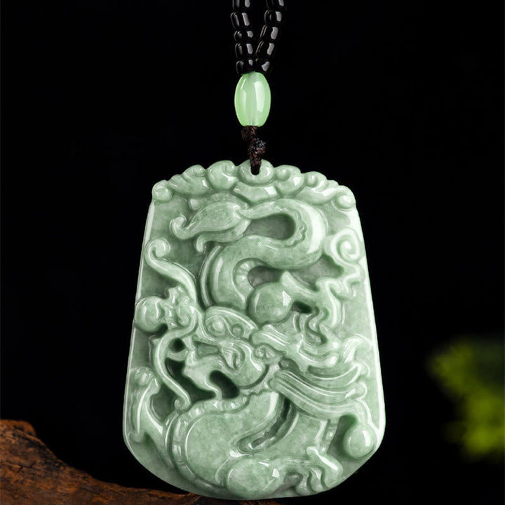 Jade Anhänger Drache Glück Schutz Grün
