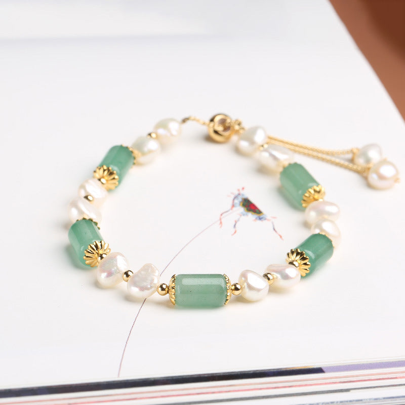 Armband Grüner Aventurin Kristall mit Perlen und Goldperlen elegantes Design