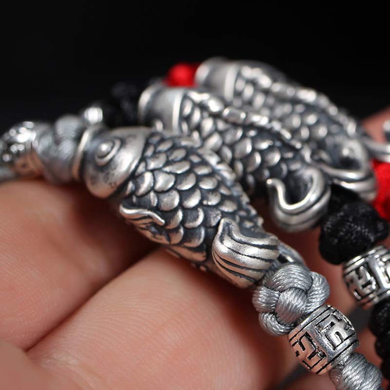 Armband Silber Koi Fisch – Glück am Handgelenk getragen Perlen