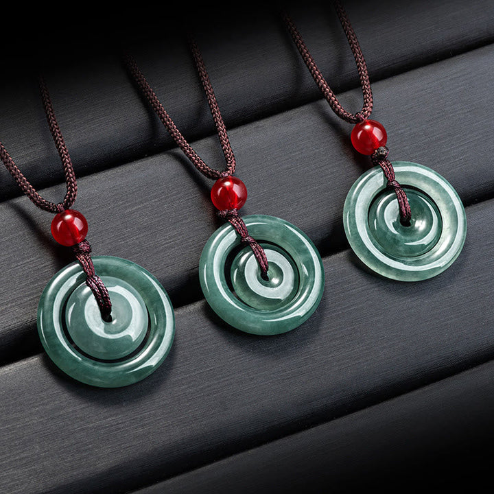 Kette Jade Doppelring grüner Stein Anhänger rote Perle Naturstein Schmuck
