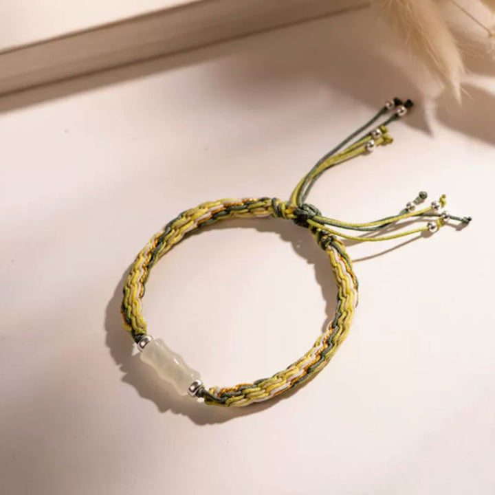Armband Weiße Jade Bambus grünes Seil elastisch Naturstein getragen