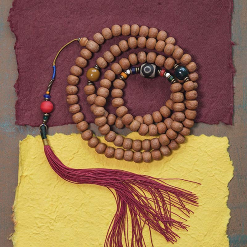 Mala 108 Perlen Bodhi Halskette mit Quaste und Natursteinen.