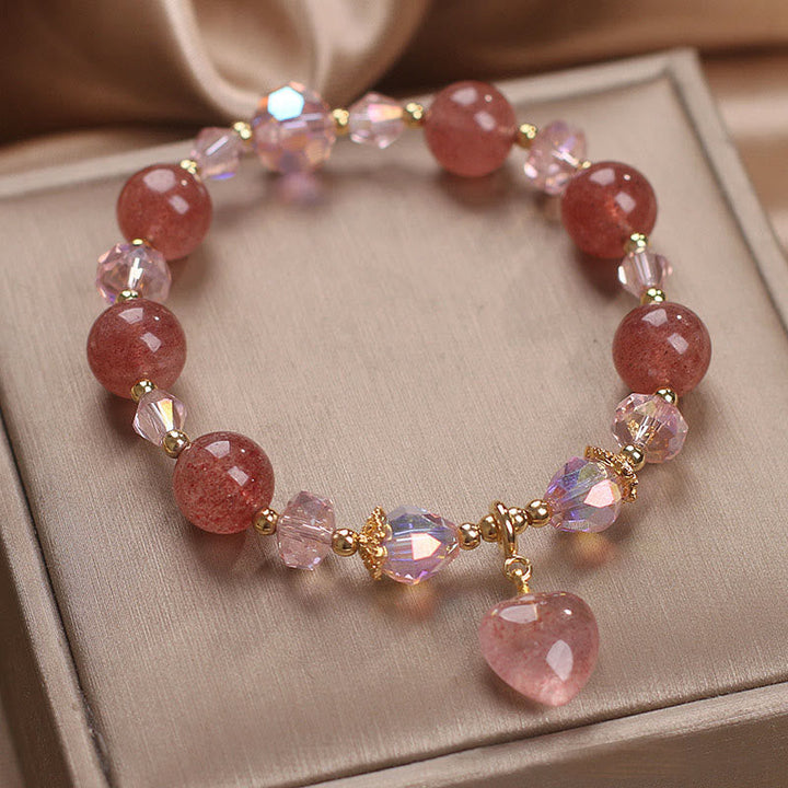 Armband Erdbeerquarz Kristall rosé Perlen Schmuck Flatlays Geschenkbox elegant