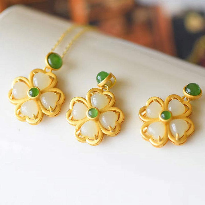 Kette Jade Kleeblatt – Wohlstand & Klarheit – Bild 11 – Kette Jade Kleeblatt Gold Anhänger drei Stück Naturstein grün weiß
