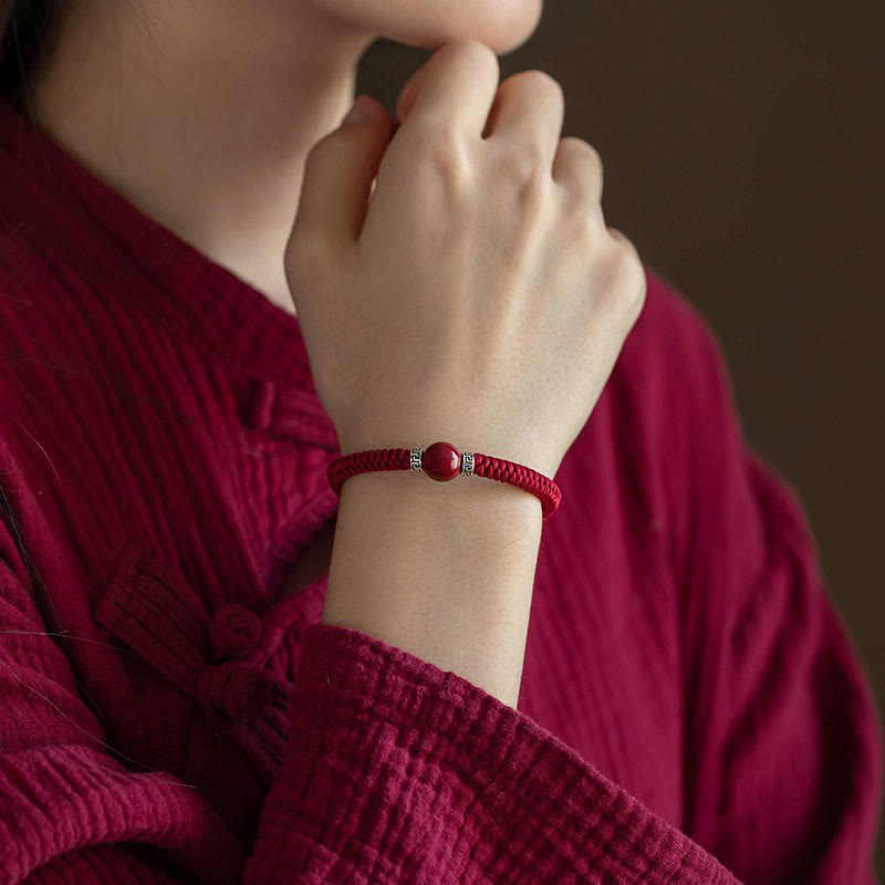 Rotes Armband 925 Silber Zinnober – Ruhe elastisch am Handgelenk getragen