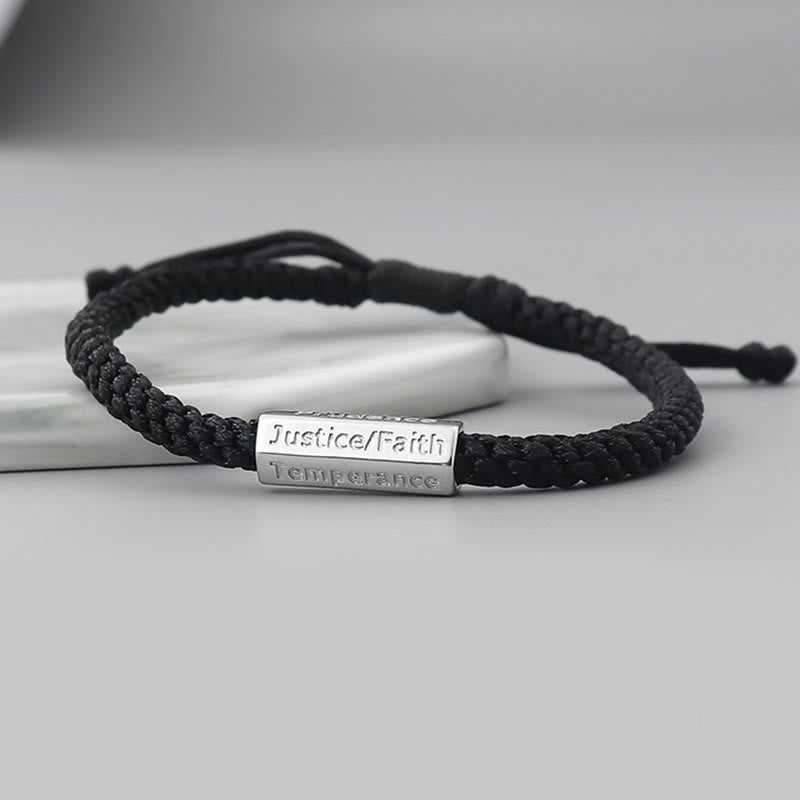 Schwarzes Armband mit Gravur Virtues Faith Justice Temperance Armband