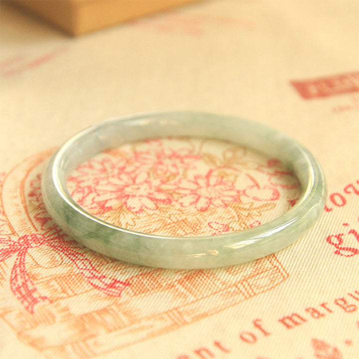 Armband Jade – Heilung & Frieden hellgrüner Naturstein Flachansicht Schmuck