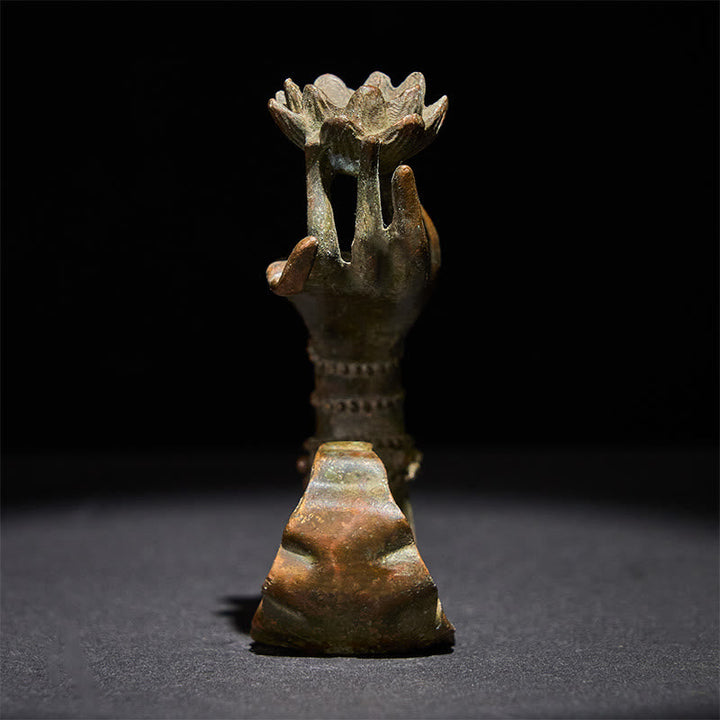 Buddha Statue Hand Lotus Legierung Glücksbringer