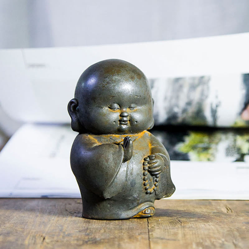 Buddha Statue Kleiner Mönch Eisen Rost Harz Symbol