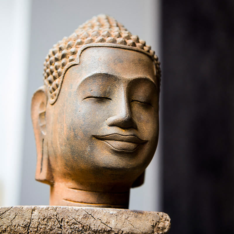 Buddha Statue Kopf Geschlossene Augen Eisen Rost Wohnzimmer