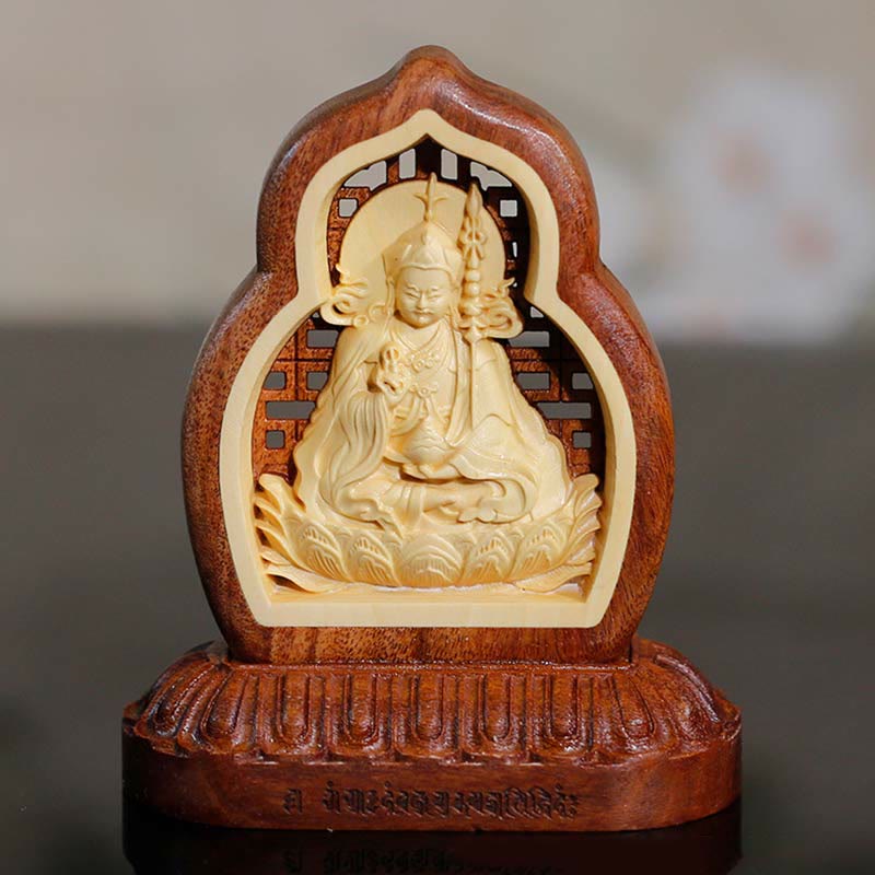 Buddha Statue Padmasambhava Holz Geschnitzt