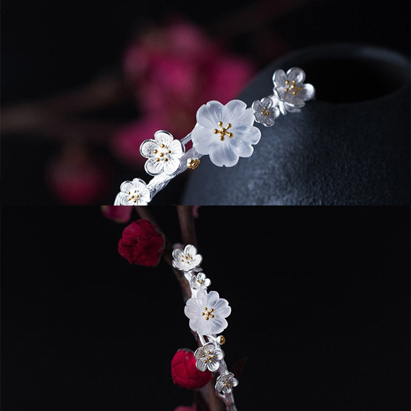 Armband 925 Silber mit weißen Blüten elegantes Design Naturstein.