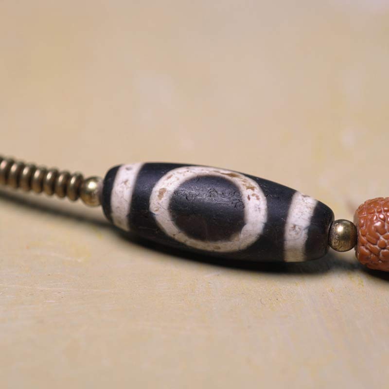 Mala Bodhi Glück Energie Armband schwarze weiße Perlen Naturstein
