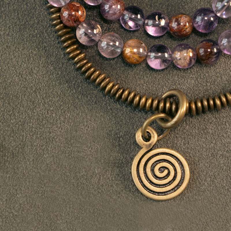 Armband Kupfer – Liebe mit Amethyst und Natursteinen elegant.