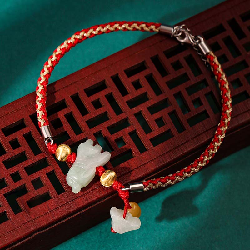 Rotes Armband Jade Chinesisches Tierkreis – Wohlstand Energie Handgelenk getragen