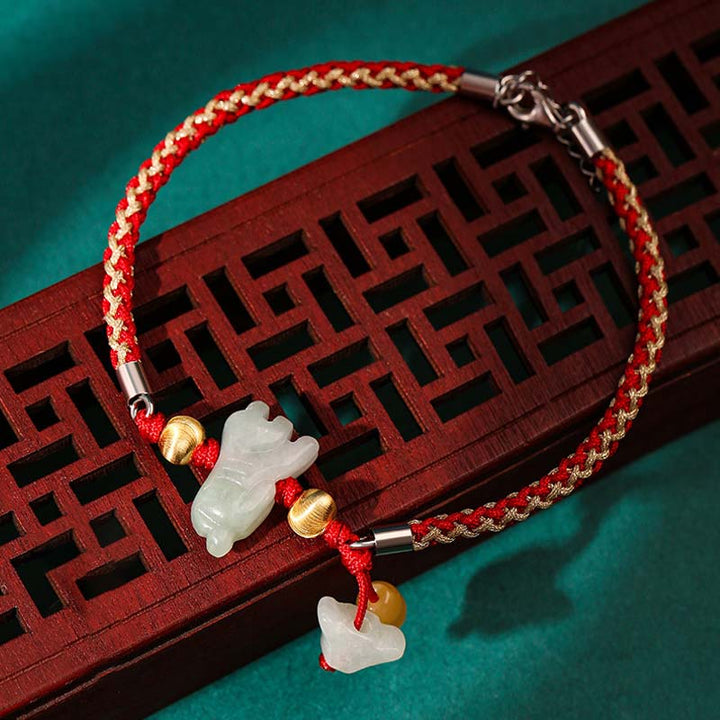 Rotes Armband Jade Chinesisches Tierkreis – Wohlstand Energie Handgelenk getragen