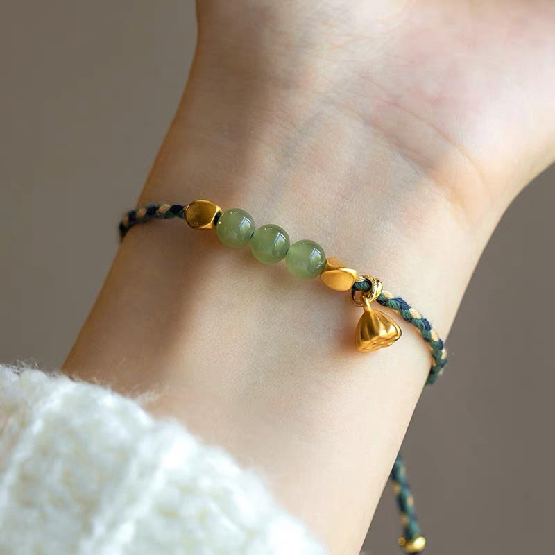Armband Jade Lotus mit grünen Steinen goldenen Perlen Glück