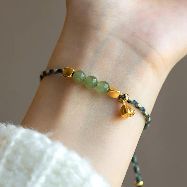 Armband Jade Lotus mit grünen Steinen goldenen Perlen Glück