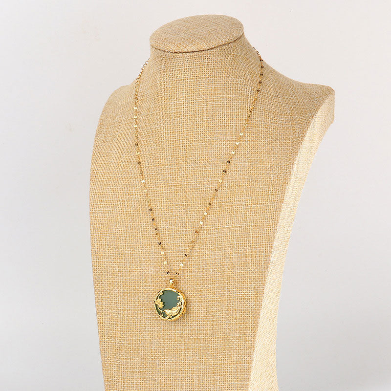 Kette Jade Koi Lotus Anhänger Gold vergoldet Naturstein elegant