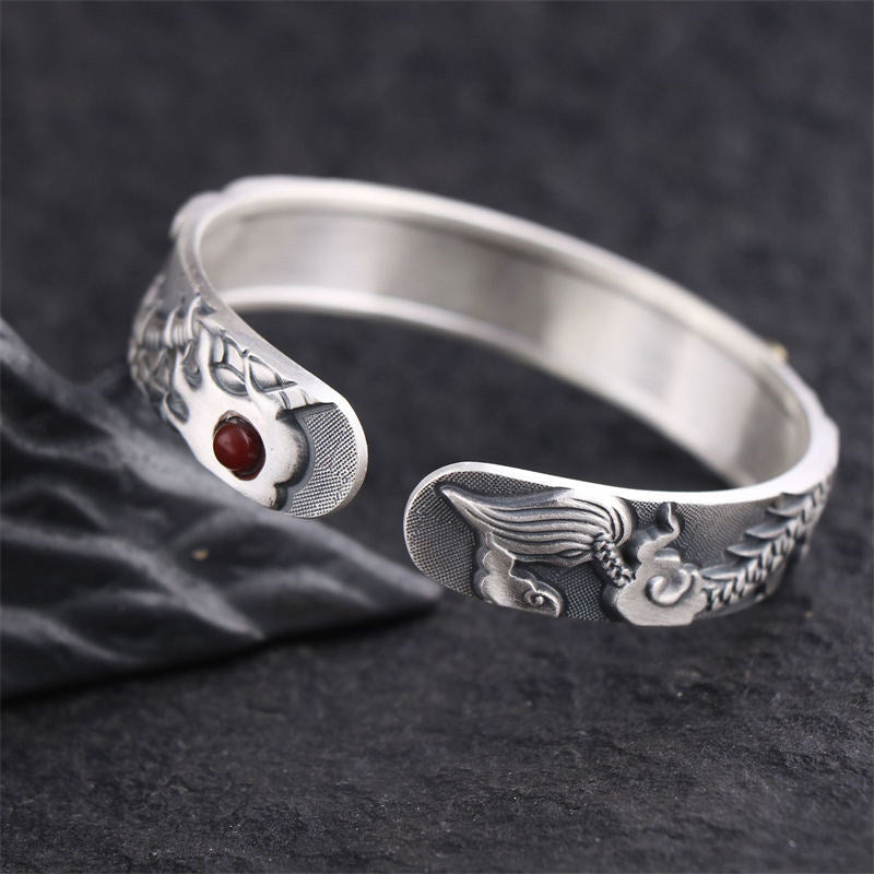 Silbernes Drachen-Armband 925er Silber mit rotem Stein Schutzarmband Stärke