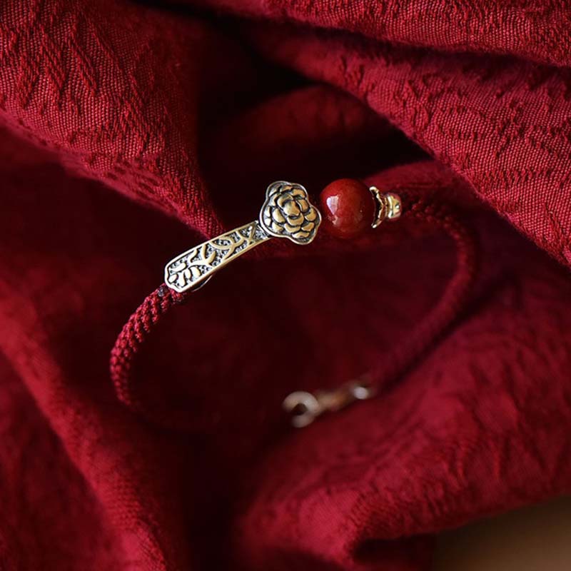 Armband 925 Silber Zinnober – Segen rotes Textilband mit Metallverzierungen elegant