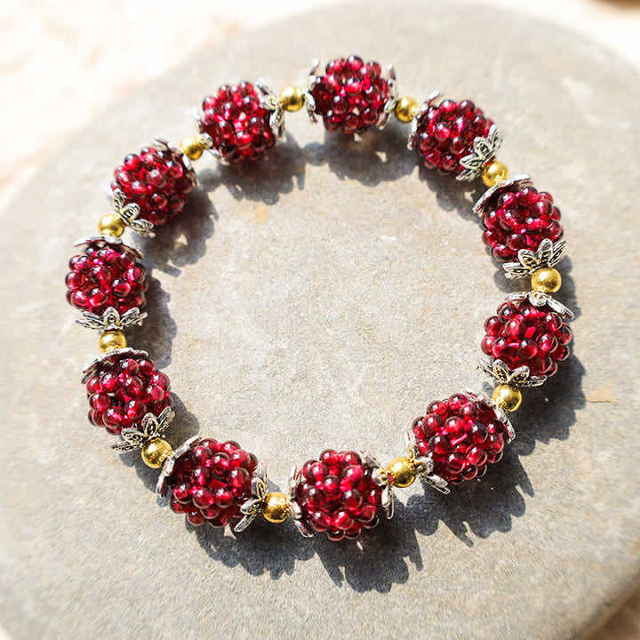 Armband Granat – Heilung rotes Naturstein elastisch elegant getragen