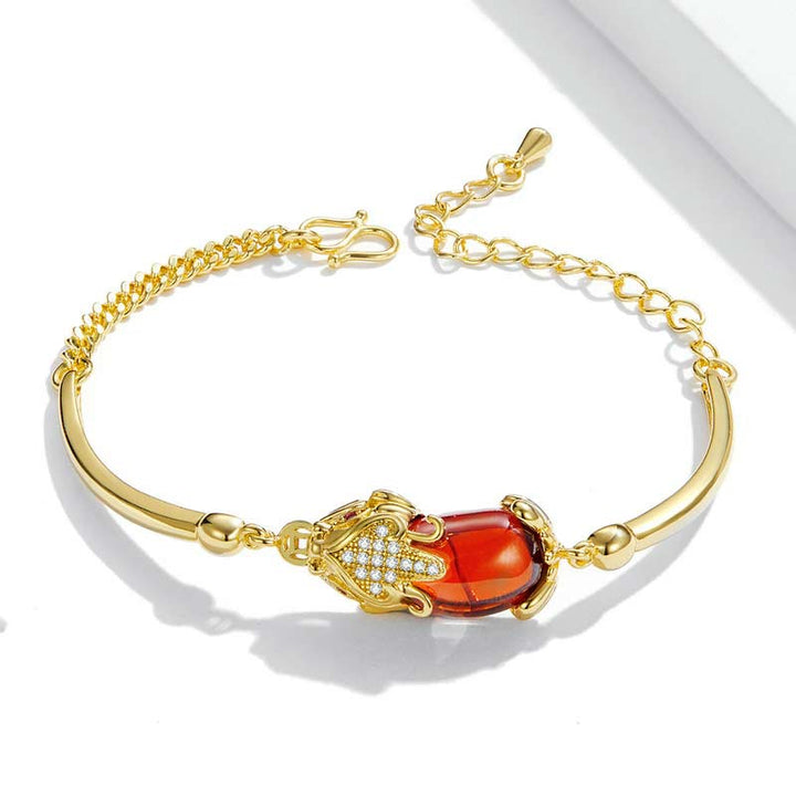 Armband Roter Achat Pixiu Gold mit Kette verstellbar elegant.